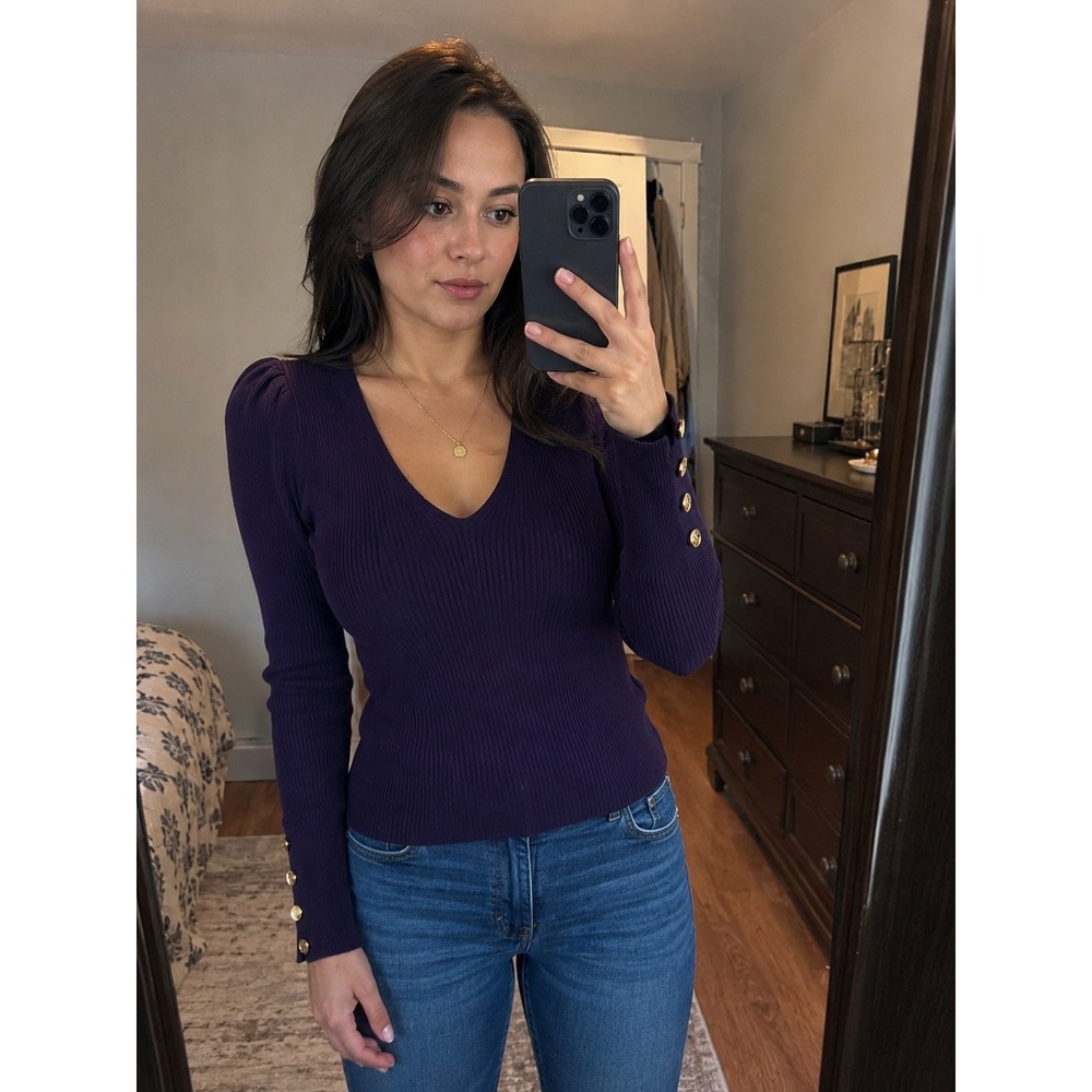 Express Size M Purple Ribbed V-Neck Sweater‎ Puff Sleeve Gold Button Top